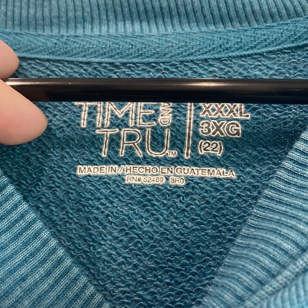 Time & Tru Sweater - Picture 2 of 3